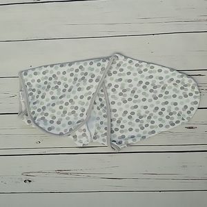 The peanutshell swaddle